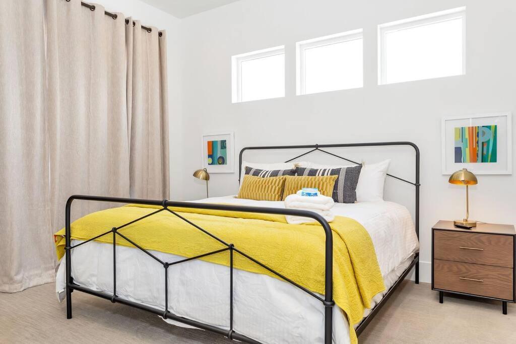 Villa #15 Pet Friendly! Year Round Heated Pool & Hot Tub! Upper Patios! St. George Exterior photo