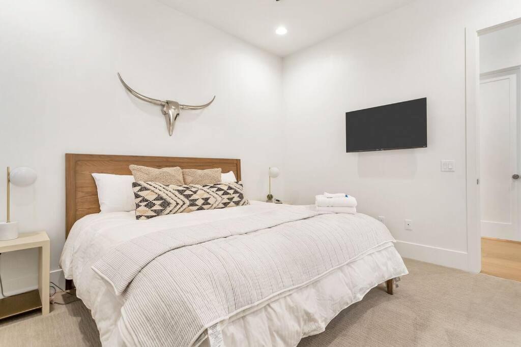 Villa #15 Pet Friendly! Year Round Heated Pool & Hot Tub! Upper Patios! St. George Exterior photo